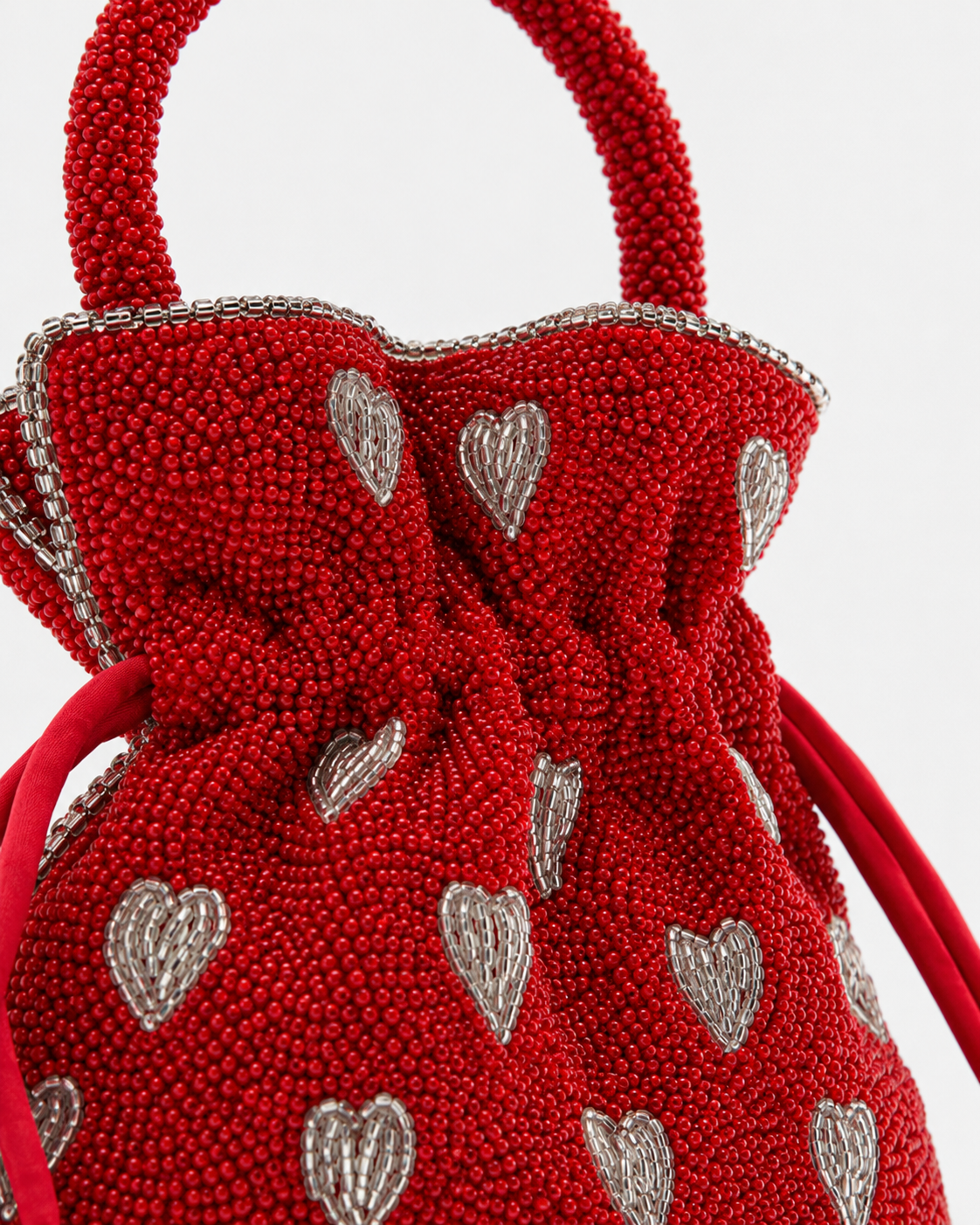 Romantic Heart-Embellished Beaded Drawstring Pouch Bag in Crimson Red
