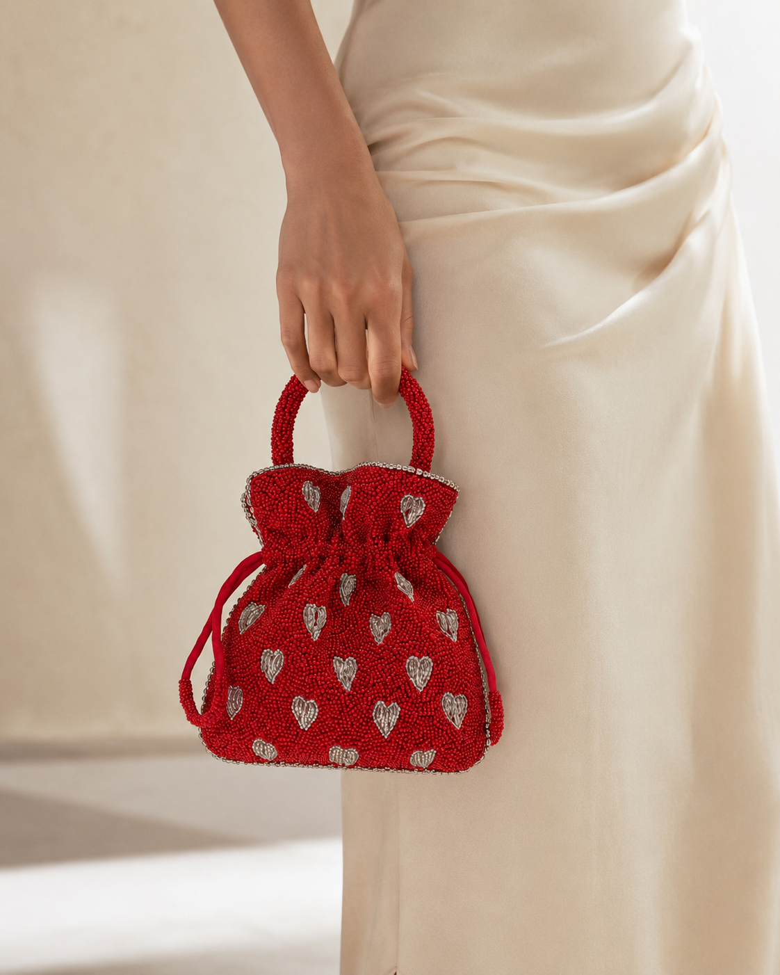 Romantic Heart-Embellished Beaded Drawstring Pouch Bag in Crimson Red
